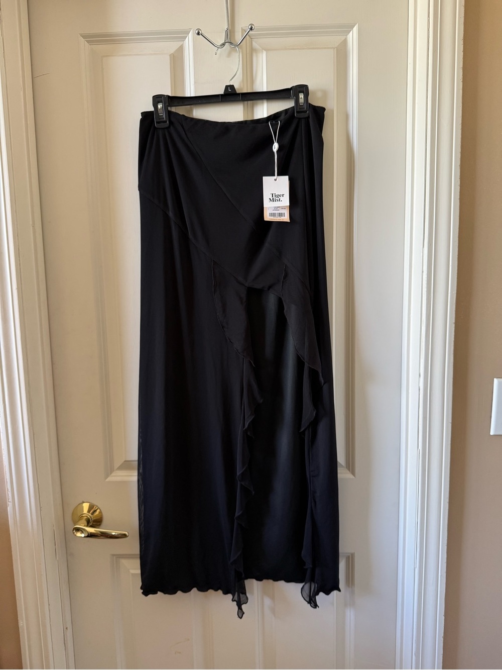 Tiger Mist Black Asymmetric Ruffle High-Low Skirt